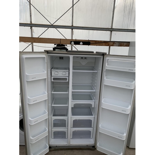 2305 - A SILVER LG AMERICAN STYLE FRIDGE FREEZER