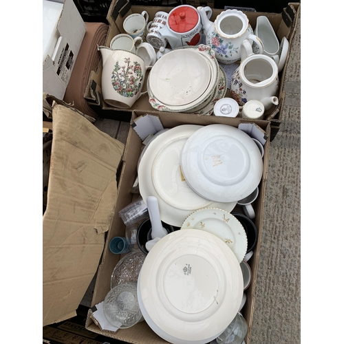 2266 - AN ASSORTMENT OF HOUSEHOLD CLEARANCE ITEMS TO INCLUDE CERAMICS AND GLASS WARE ETC