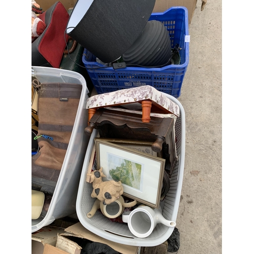 2271 - AN ASSORTMENT OF HOUSEHOLD CLEARANCE ITEMS TO INCLUDE CERAMICS AND PRINTS ETC