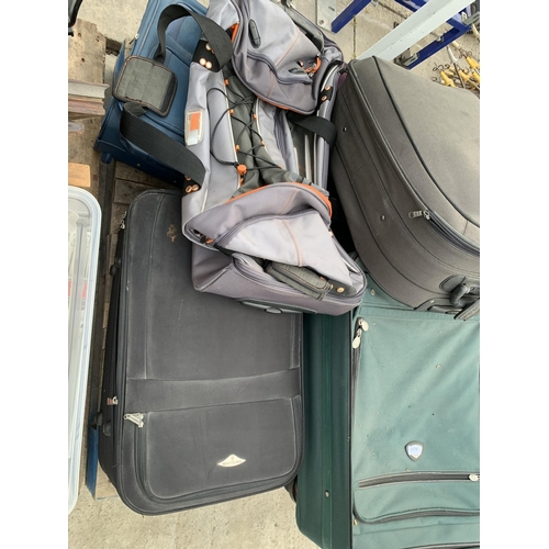 2276 - AN ASSORTMENT OF SUITCASES