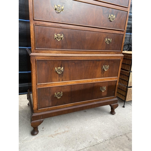 2895 - A MID 20TH CENTURY SEVEN DRAWER CHEST ON CHEST WITH CABRIOLE LEGS, 30