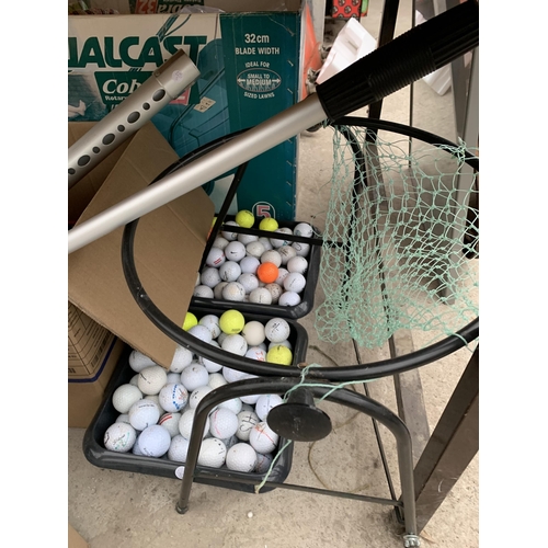 1959 - A LARGE QUANTITY OF GOLF ITEMS TO INCLUDE GOLF BALLS AND A PUTTING MAT