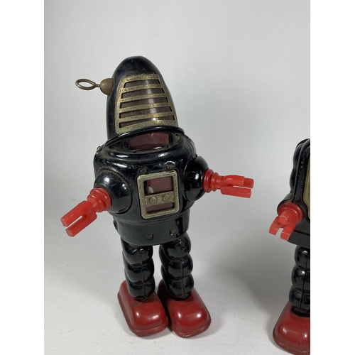 304 - TWO VINTAGE JAPANESE TINPLATE ROBOT MODELS - ACTION PLANET ROBOT & KO KOSHIYA EXAMPLE