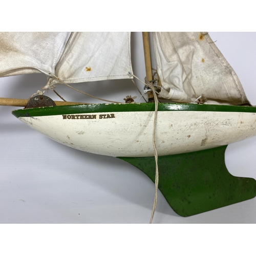 315 - A VINTAGE 'STAR YACHT' SAILING BOAT MODEL