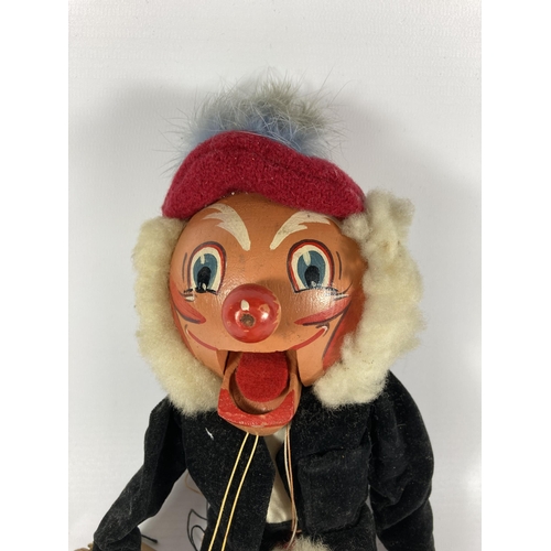 331 - A VINTAGE 1950'S PELHAM PUPPET - MACBOOZLE IN ORIGINAL BOX