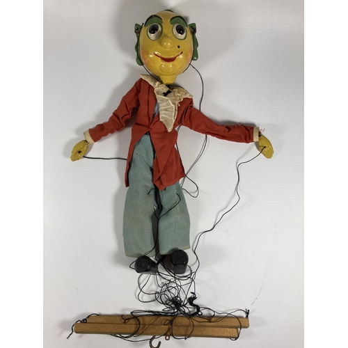 332 - A VINTAGE PELHAM PUPPET - MR TURNIP IN ORIGINAL BOX