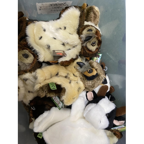 385 - A BOX OF CHILDREN'S HAND PUPPETS