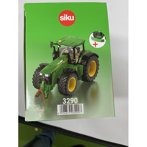 405 - A BOXED SIKU MODEL OF A JOHN DEERE 8R- 370 TRACTOR REF NO 43329 SCALE 1:32