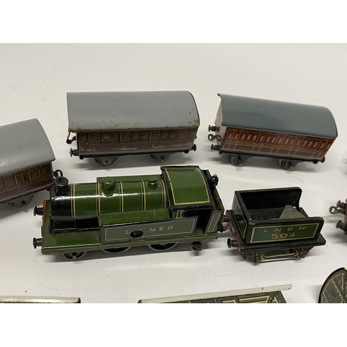 424 - A BING LNER 504 TRAIN LOCOMTOIVE AND TENDER AND BING ASSORTED CARRIAGES