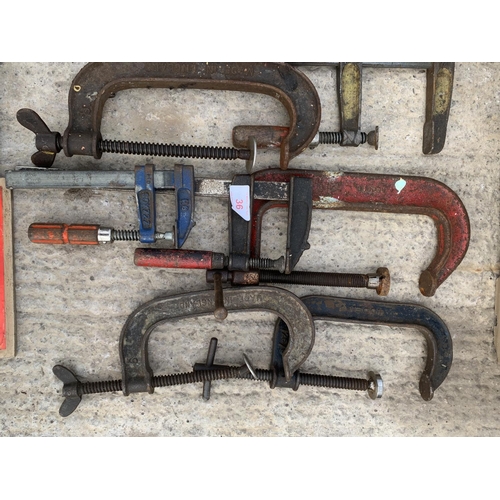 36 - NINE VARIOUS CLAMPS TO INCLUDE SIX G CLAMPS NO VAT