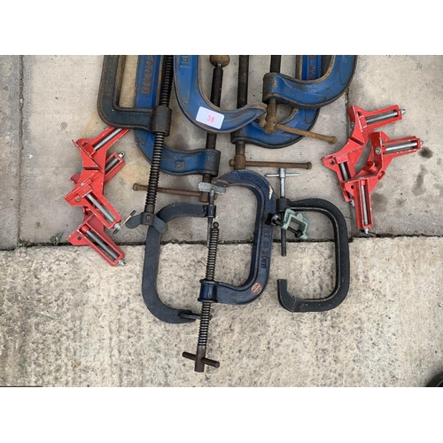 38 - A QUANTITY OF CLAMPS TO INLCUDE LARGE G CLAMPS NO VAT