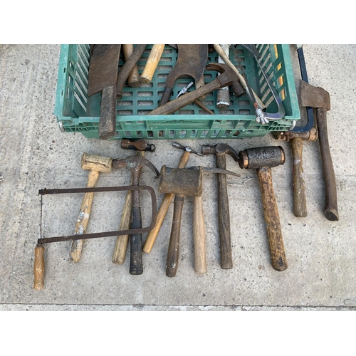 45 - A QUANTITY OF VINTAGE TOOLS TO INLCUDE VARIOUS HAMMERS, AXES AND SAWS NO VAT