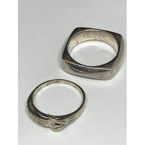 544 - FIVE VARIOUS SILVER RINGS