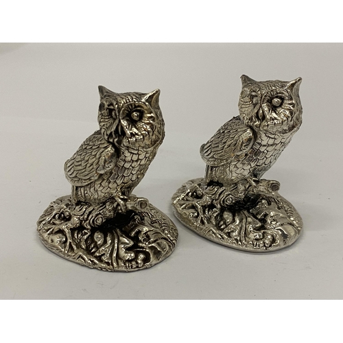 25 - TWO HALLMARKED SILVER FILLED CAMELOT SILVERWARE LTD OWL FIGURES