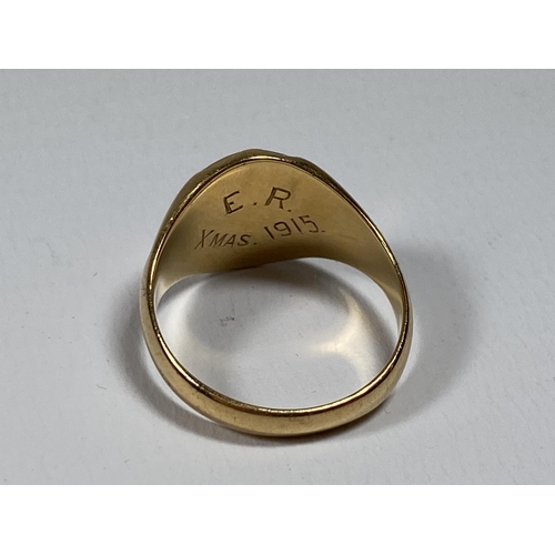 620 - A GENTS 18CT YELLOW GOLD SIGNET RING WITH MASONIC EMBLEM, WEIGHT 8.25G, SIZE P/Q