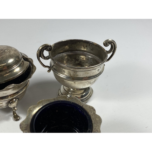 623 - A COLLECTION OF HALLMARKED SILVER ITEMS, CONDIMENT SET, SMALL TROPHY AND A/F NAPKIN RINGS