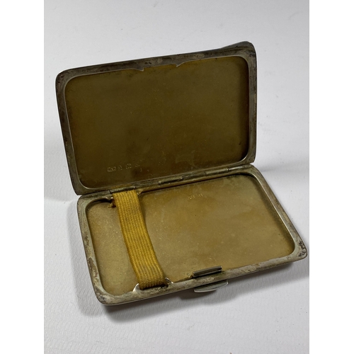 624 - AN ART DECO HALLMARKED SILVER CIGARETTE BOX, HALLMARKS FOR BIRMINGAM 1933, WEIGHT 66G