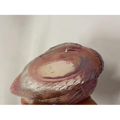 73 - A VICTORIAN PINK OPALESCENT SWAN GLASS DISH