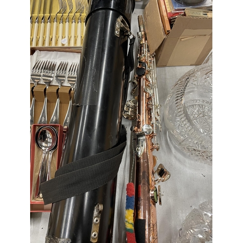 908 - THE FREMONT FLAMINGO JAZZ STRAIGHT SOPRANO SAXOPHONE WITH CASE AND ACCESSORIES