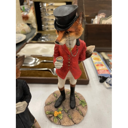 916 - THREE BORDER FINE ART FOX FIGURES  - LORD AND LADY REYNARD AND MISS REYNARD