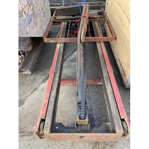 259 - LANSING BAGNALL FORK LIFT WITH PALLET TYNES  NO VAT