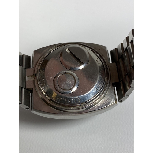 127 - A RARE BULOVA ACCUTRON SPACEVIEW STAINLESS STEEL WATCH