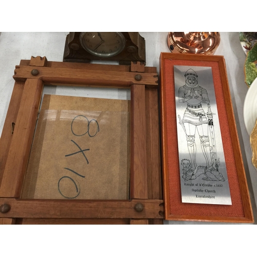 286 - VARIOUS ITEMS TO INCLUDE TWO MANTLE CLOCKS, A WOODEN PHOTO FRAME, FRAMED MINIATURES, ETC