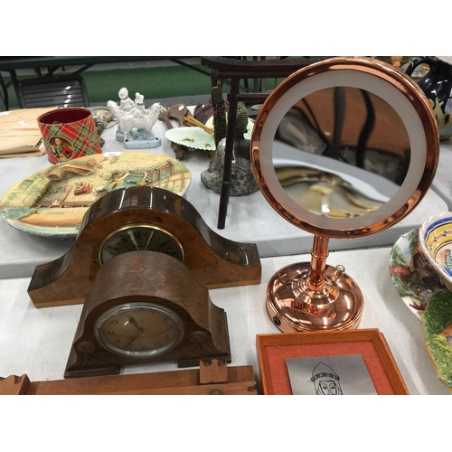 286 - VARIOUS ITEMS TO INCLUDE TWO MANTLE CLOCKS, A WOODEN PHOTO FRAME, FRAMED MINIATURES, ETC