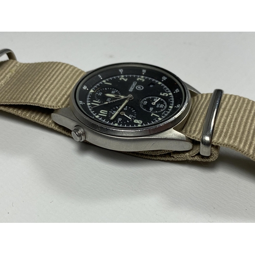 627 - A RARE SEIKO GEN II MILITARY R.A.F WATCH, 7T27-7A20