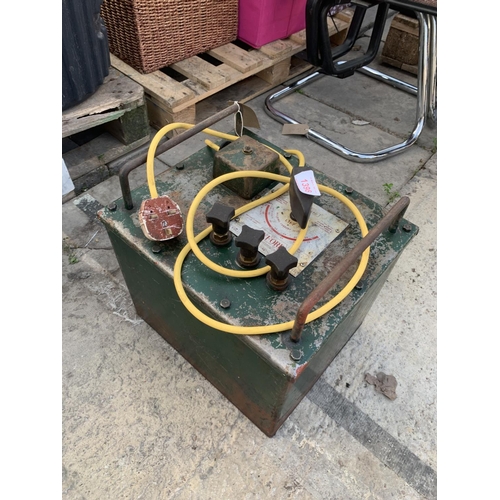 1398 - OXFORD ARC WELDER  NO VAT