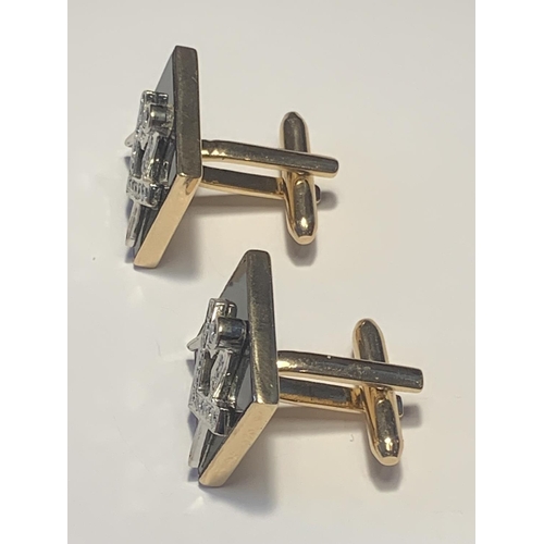 504A - A PAIR OF 18 CARAT YELLOW GOLD FRONTED WITH 18 CARAT WHITE GOLD CUFF LINKS EACH DECORATED WITH A DIA... 