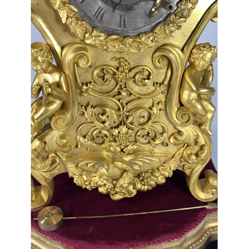 14 - A C.1820-30 YVERIES OF PARIS, FRENCH GILT MANTLE CLOCK WITH GLASS DOME WITH 8 DAY FRENCH MOVEMENT, D... 