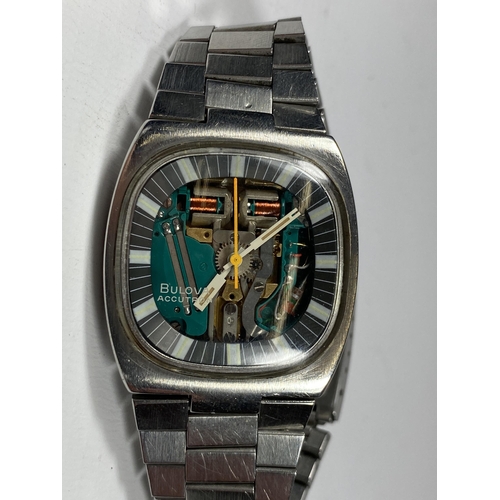 127 - A RARE BULOVA ACCUTRON SPACEVIEW STAINLESS STEEL WATCH