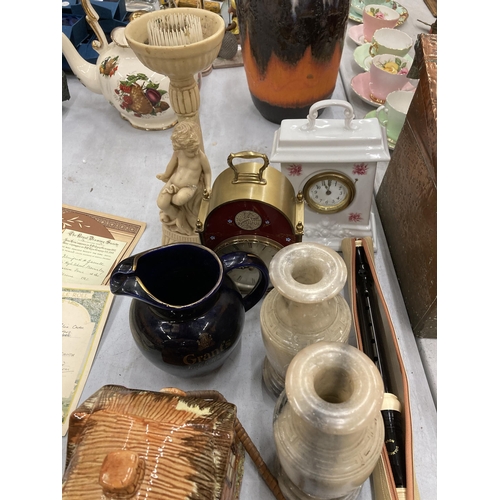 208 - A COLLECTION OF ITEMS TO INCLUDE CLOCKS, CERAMICS, HORN, RECORDER ETC