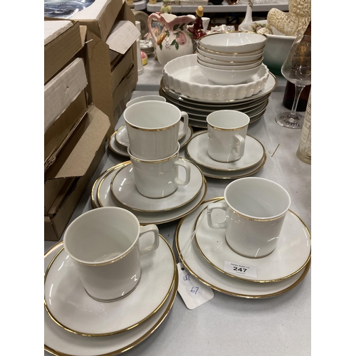 247 - AN ESCHENBACH GERMAN PART DINNER SERVICE TO INCLUDE VARIOUS SIZED PLATES, BOWLS, CUPS, SAUCERS, ETC