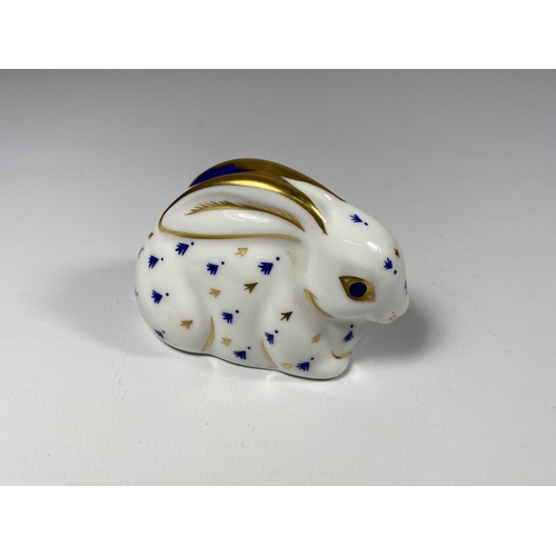 832 - A ROYAL CROWN DERBY RABBIT (SECOND)