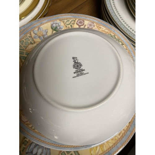 1340 - A LARGE QUANTITY OF DINNER, CABINET, SALAD PLATES ETC., TO INCLUDE WEDGWOOD GARDEN MAZE, ROYAL DOULT... 