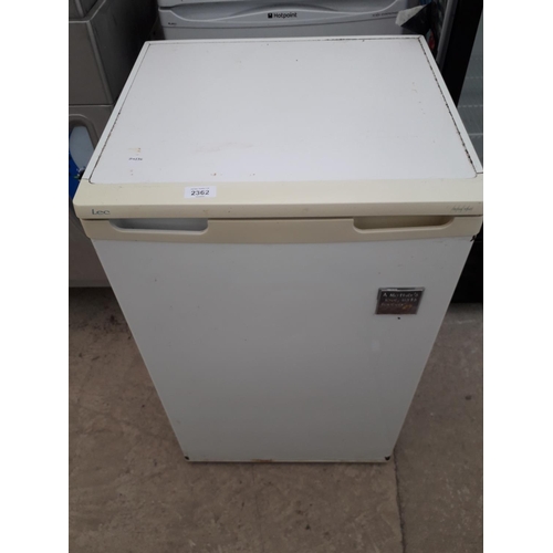 2362 - A WHITE LEC UNDERCOUNTER FRIDGE