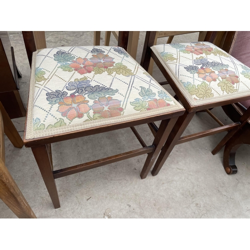 2646 - A PAIR OF EDWARDIAN MAHOGANY BEDROOM CHAIRS