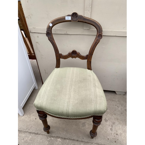 2741 - A VICTORIAN PARLOUR CHAIR