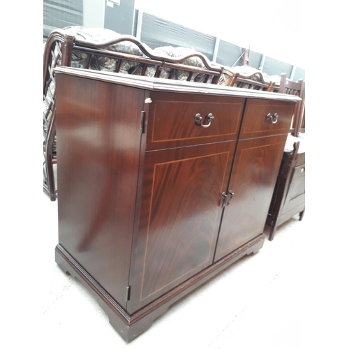 2958 - A MAHOGANY & CROSSBANDED CHARLES SHERATON HI-FI CABINET 33