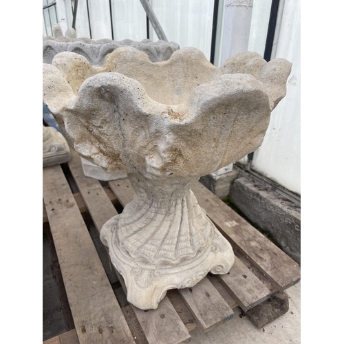 113 - A PAIR OF DECORATIVE CONCRETE URNS NO VAT