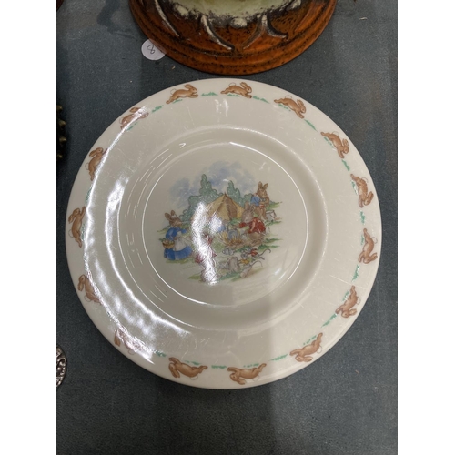 186 - A LARGE WEST GERMAN STYLE VASE, ROYAL DOULTON BUNNYKINS PLATES, AYNSLEY ETC PLATES PLUS A LARGE MARB... 