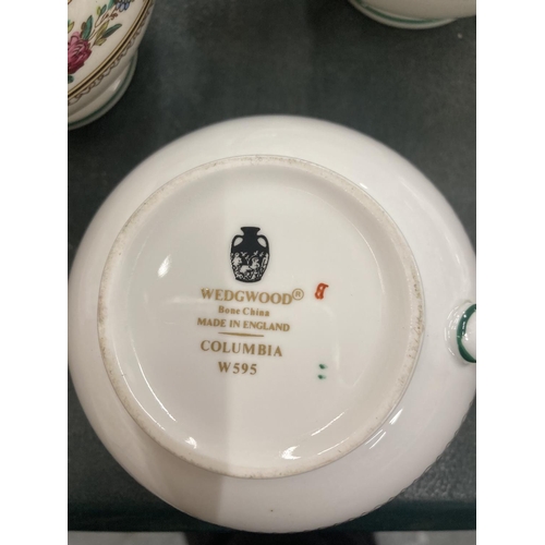 222 - A LARGE QUANTITY OF WEDGWOOD 'COLUMBIA' DINNERWARE TO INCLUDE VARIOUS SIZES OF PLATES, BOWLS, CUPS, ... 