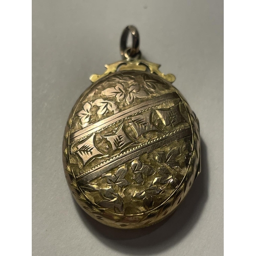 526 - A TESTED TO 9 CARAT GOLD LOCKET GROSS WEIGHT 4.93 GRAMS