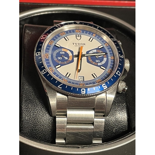 538 - A TUDOR HERITAGE BLUE CHRONOGRAPH 70330B MONTE CARLO WITH BOX AND CAR AND INSTRUCTIONS. SEEN WORKING... 