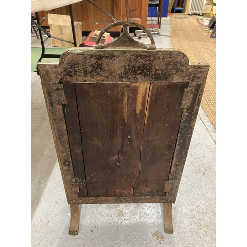 144 - A BRASS AND COPPER ARTS AND CRAFTS FIRE SCREEN