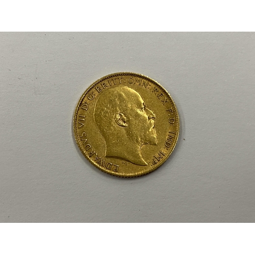 368 - AN EDWARD VII 1905 GOLD HALF SOVEREIGN COIN