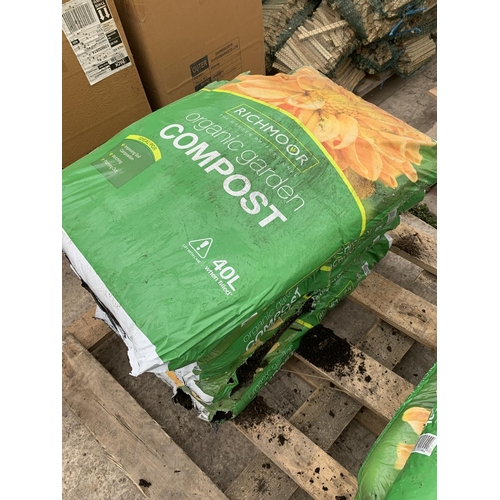 56 - FIVE BAGS OF RICHMOOR ORGANIC GARDEN COMPOST 40L BAGS (SOME DAMAGED BAGS) NO VAT