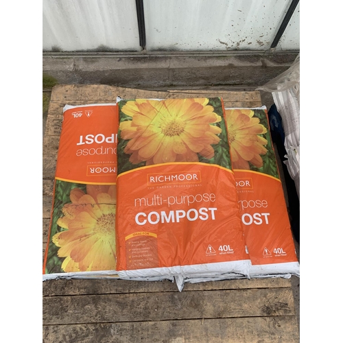 69 - FIVE BAGS OF RICHMOOR MULTI PURPOSE COMPOST 40L NO VAT